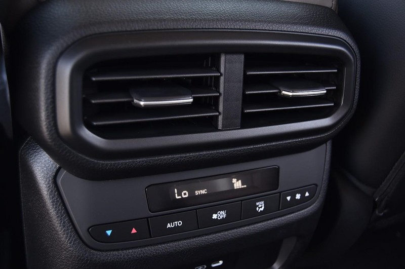 Honda Pilot Vehicle Image 26