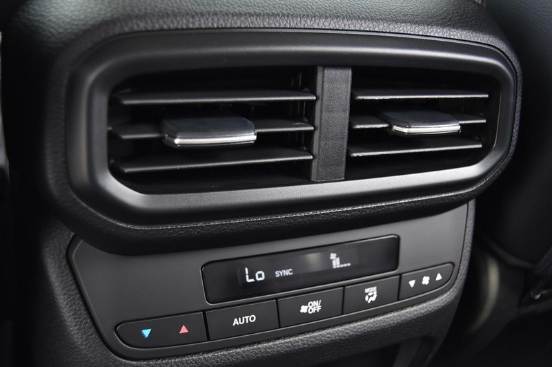 Honda Pilot Vehicle Image 26