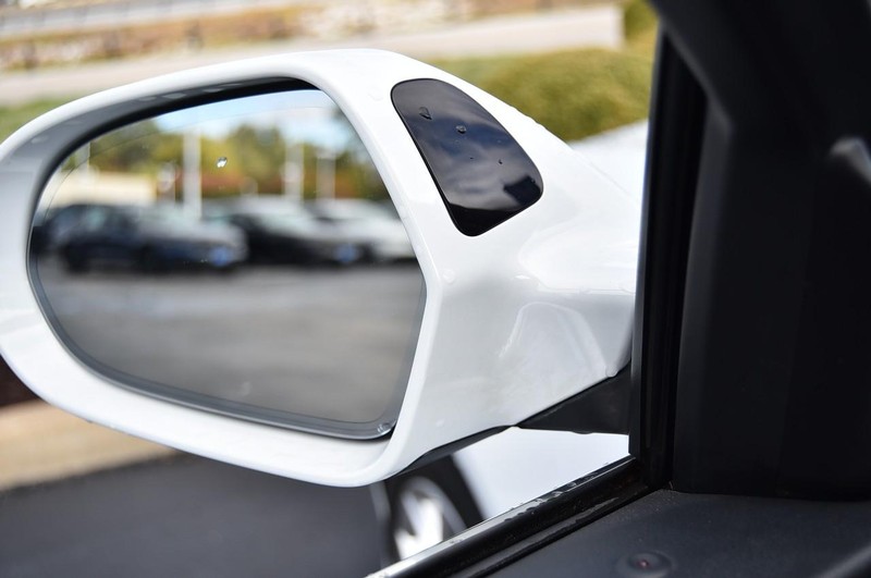 Audi A6 Vehicle Full-screen Gallery Image 13