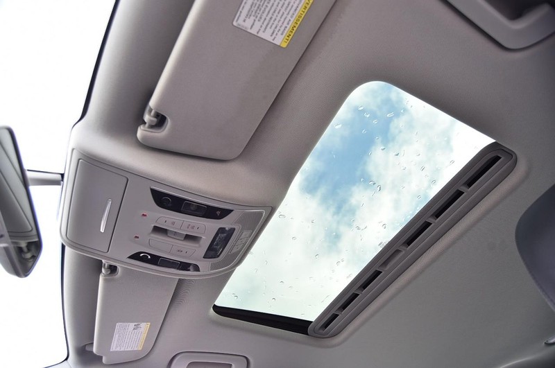 Audi A6 Vehicle Full-screen Gallery Image 24