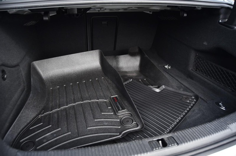 Audi A6 Vehicle Full-screen Gallery Image 27