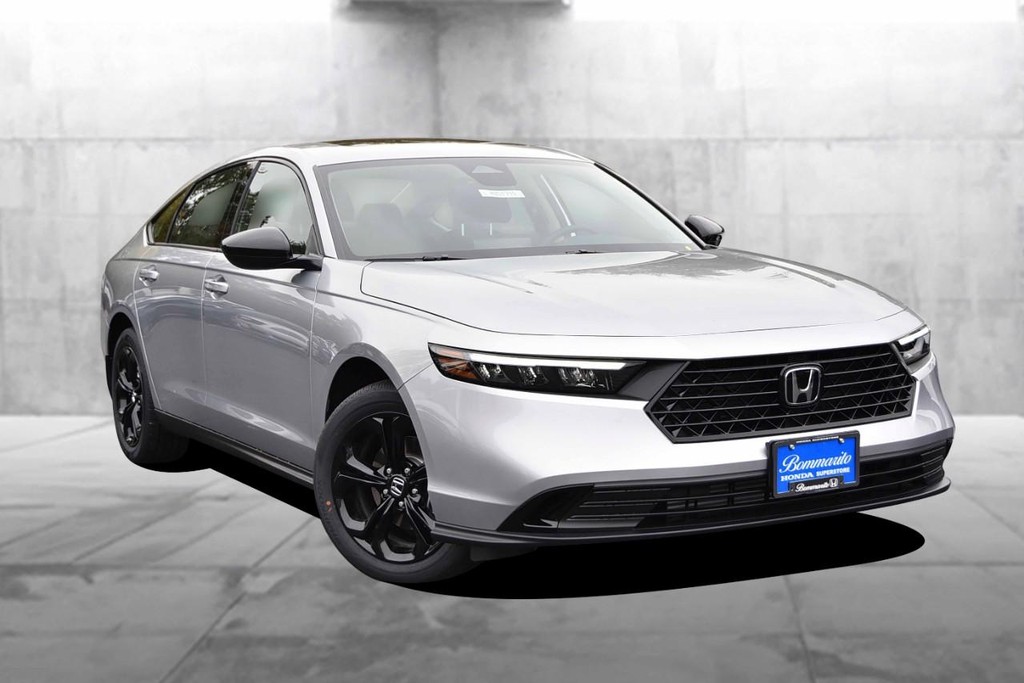 Honda Accord Sedan Vehicle Image 02