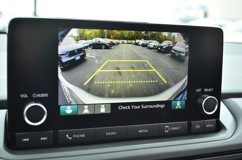 Honda Accord Sedan Vehicle Full-screen Gallery Image 11