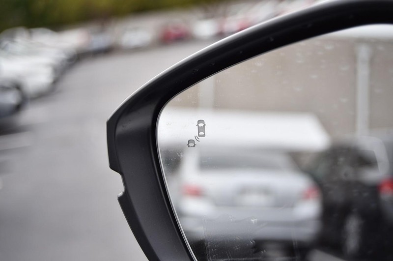 Honda Civic Sedan Hybrid Vehicle Image 10