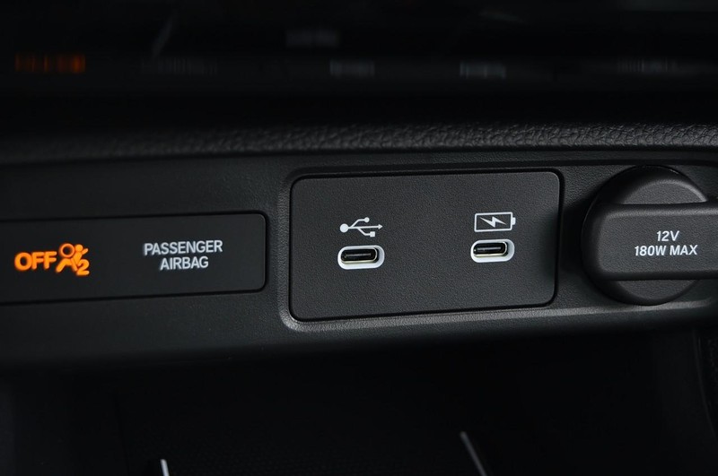 Honda Civic Sedan Hybrid Vehicle Image 17