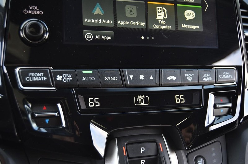 Honda Odyssey Vehicle Full-screen Gallery Image 16