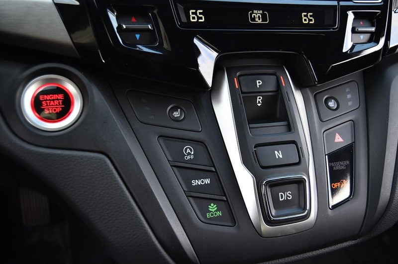 Honda Odyssey Vehicle Full-screen Gallery Image 17