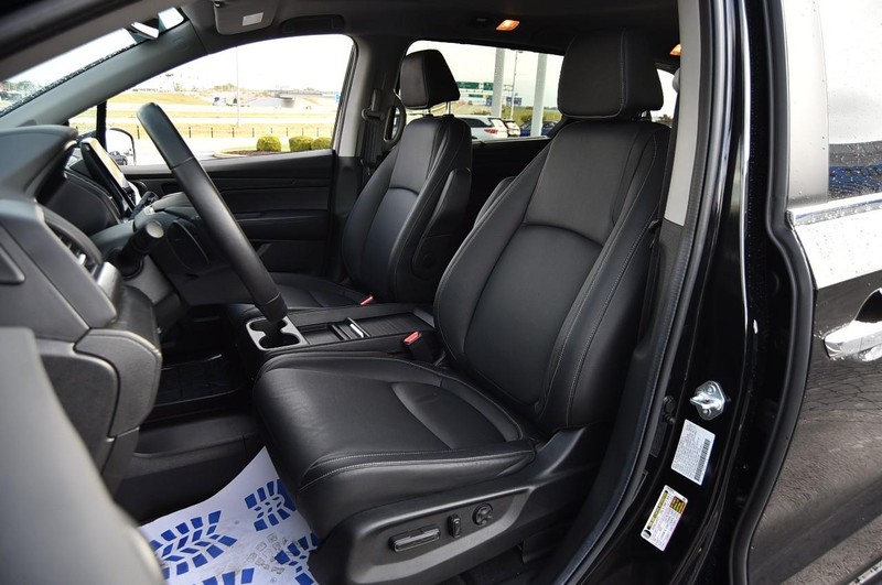 Honda Odyssey Vehicle Full-screen Gallery Image 21