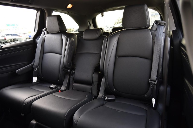 Honda Odyssey Vehicle Full-screen Gallery Image 24
