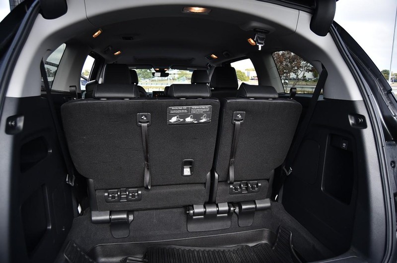 Honda Odyssey Vehicle Full-screen Gallery Image 29