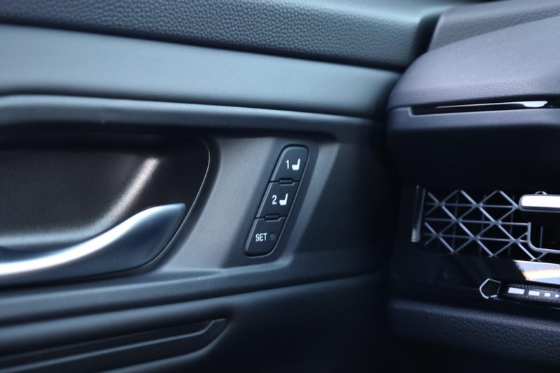 Honda Accord Hybrid Vehicle Full-screen Gallery Image 19