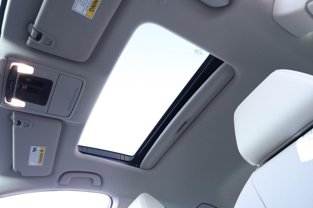 Honda Accord Hybrid Vehicle Image 09