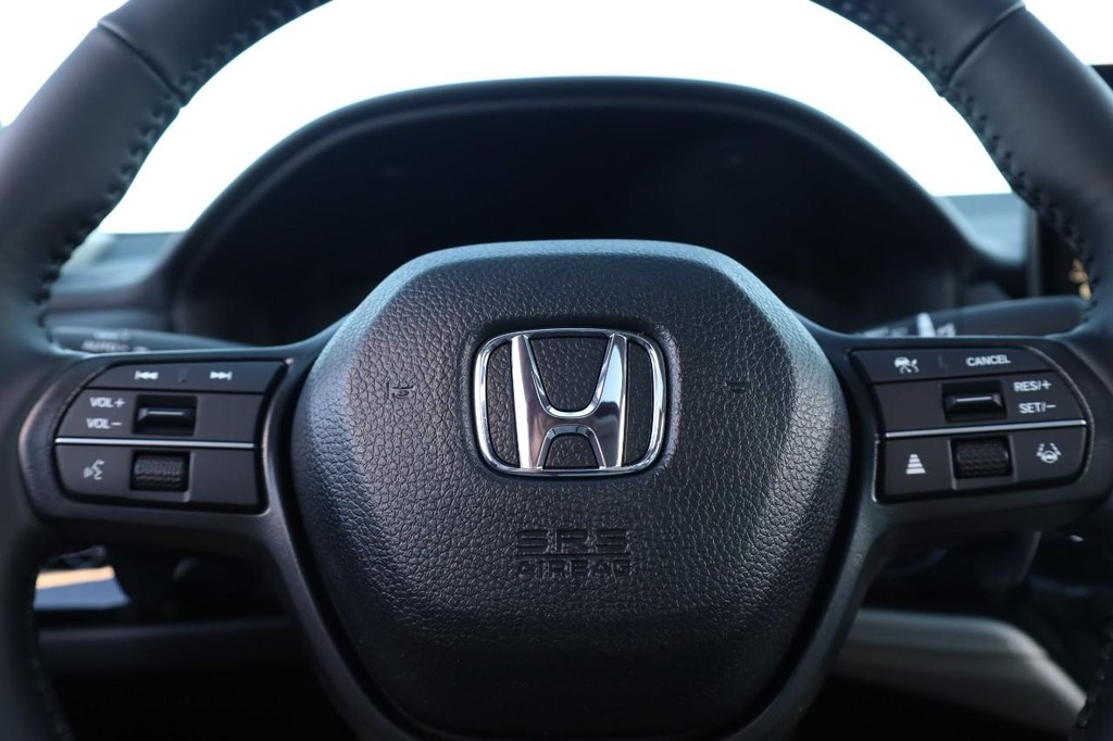 Honda Accord Hybrid Vehicle Image 10