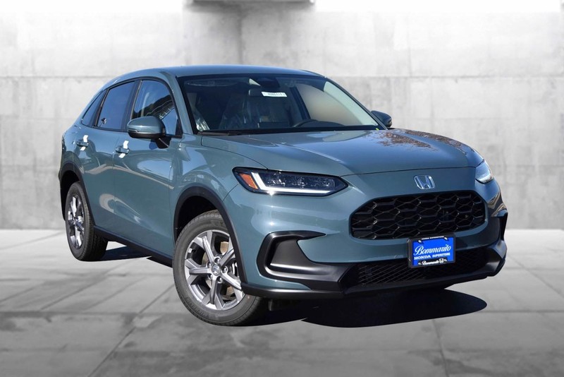 Honda HR-V Vehicle Full-screen Gallery Image 2