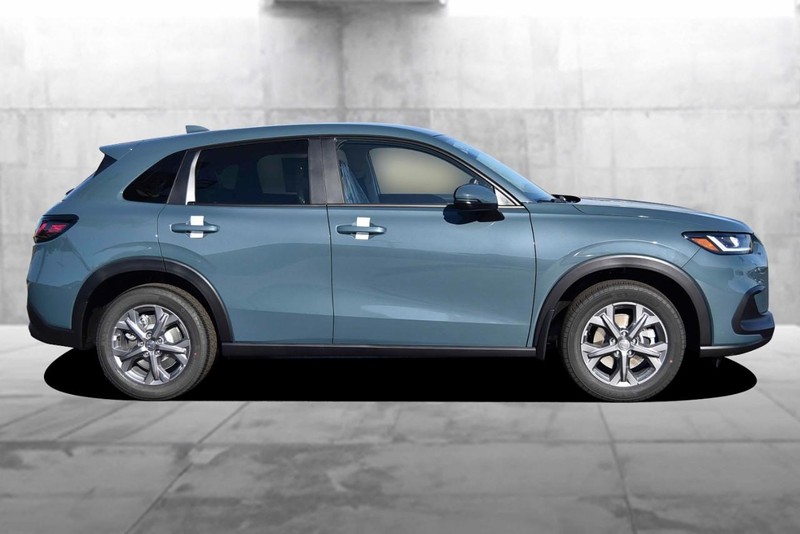 Honda HR-V Vehicle Full-screen Gallery Image 5