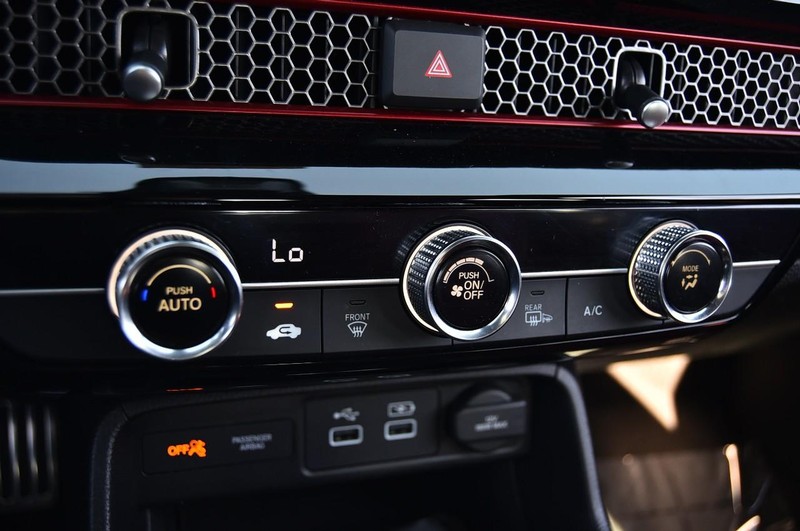 Honda Civic Si Vehicle Image 16