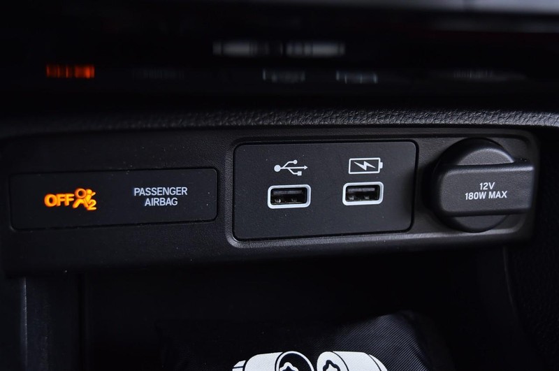 Honda Civic Si Vehicle Image 17