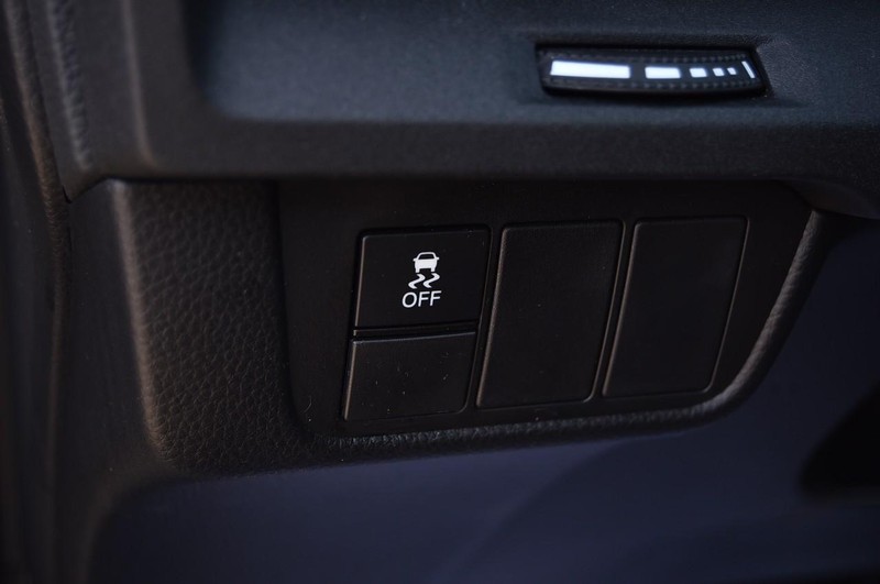 Honda CR-V Vehicle Full-screen Gallery Image 10