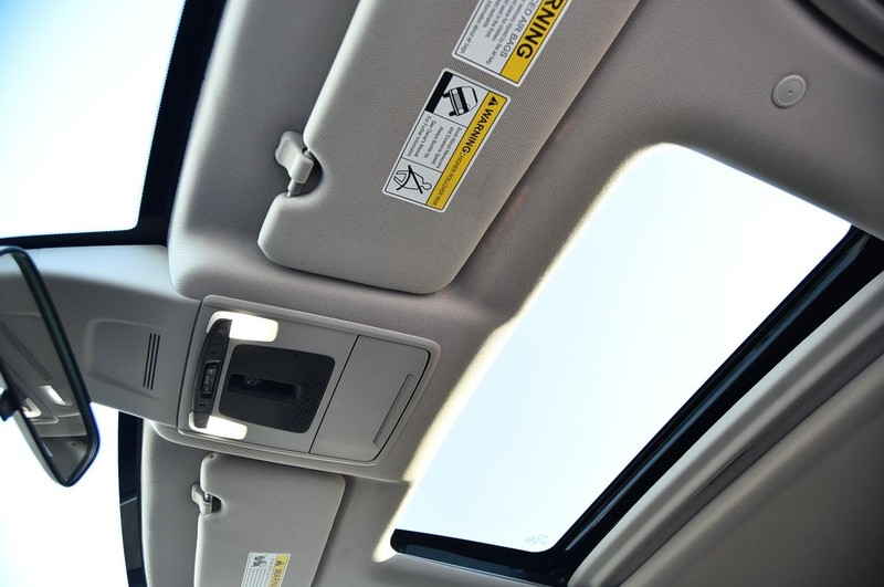 Honda CR-V Vehicle Full-screen Gallery Image 22