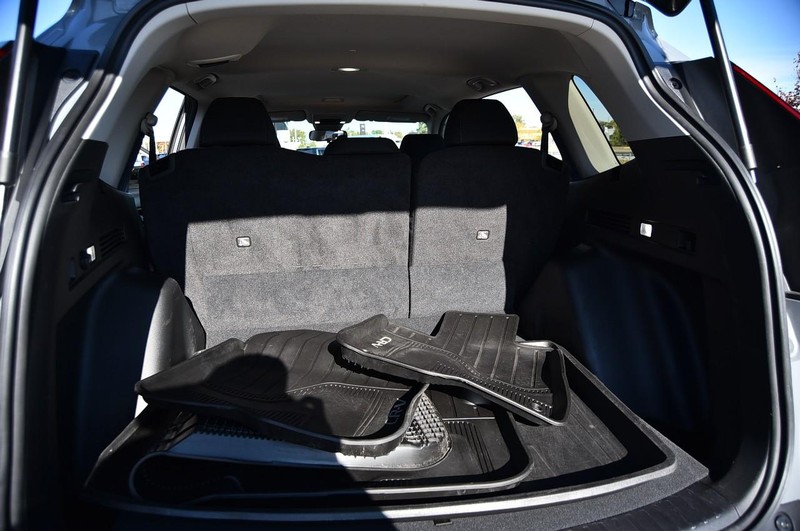 Honda CR-V Vehicle Full-screen Gallery Image 25