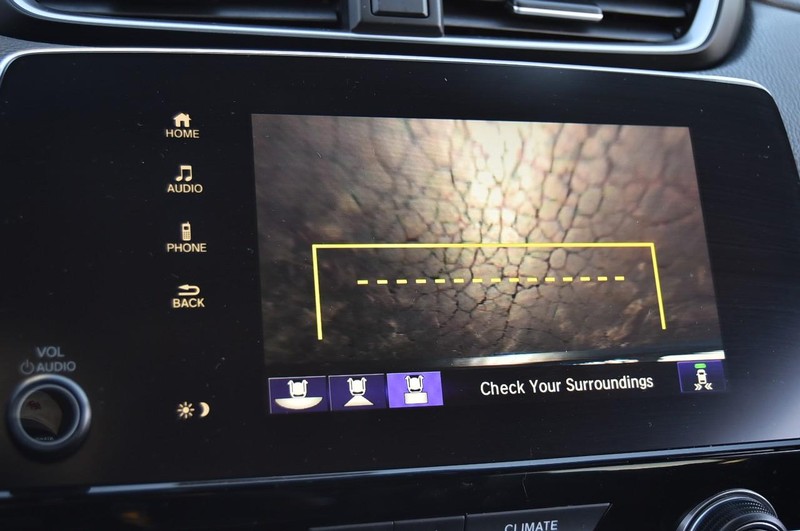 Honda CR-V Hybrid Vehicle Full-screen Gallery Image 14