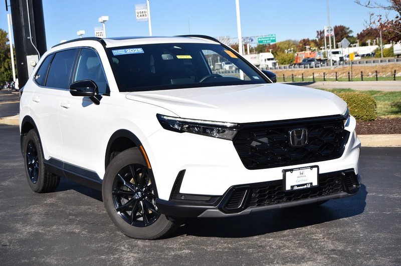 Honda CR-V Hybrid Vehicle Full-screen Gallery Image 2