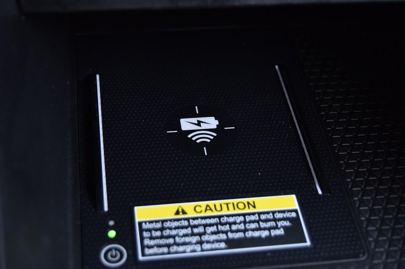 Honda CR-V Hybrid Vehicle Full-screen Gallery Image 18