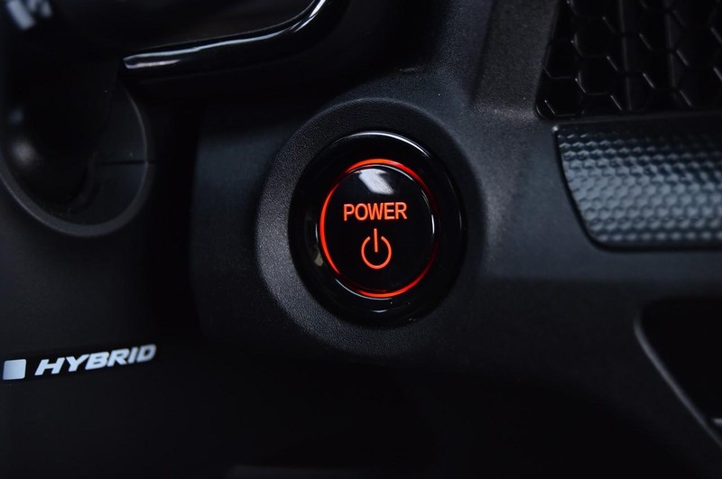 Honda CR-V Hybrid Vehicle Full-screen Gallery Image 20