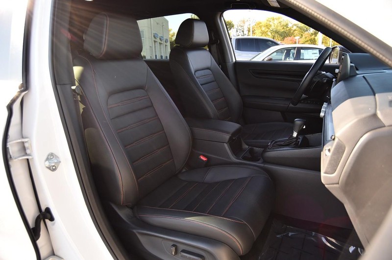 Honda CR-V Hybrid Vehicle Full-screen Gallery Image 23