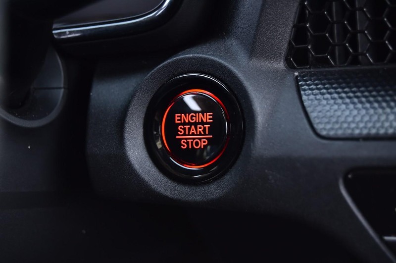 Honda CR-V Vehicle Image 18