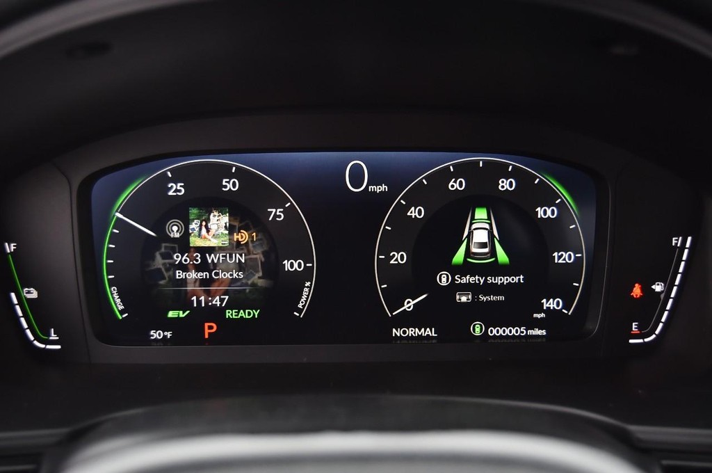 Honda Civic Sedan Hybrid Vehicle Image 12