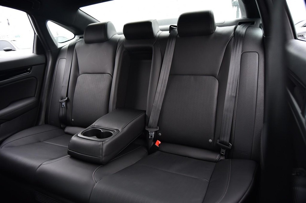 Honda Civic Sedan Hybrid Vehicle Image 25