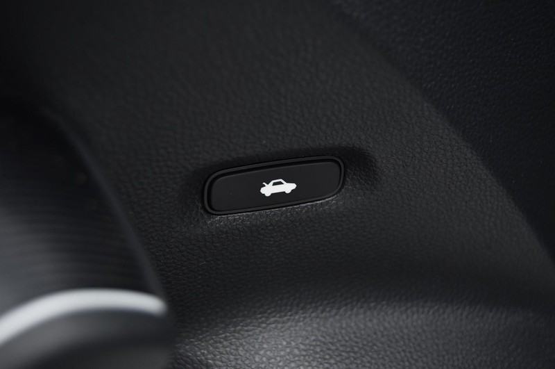 Honda Civic Sedan Hybrid Vehicle Image 09