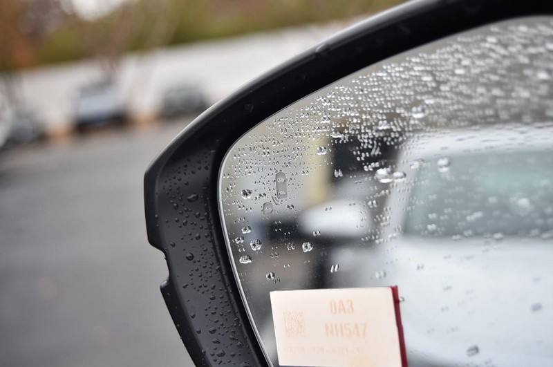 Honda Civic Sedan Hybrid Vehicle Image 10