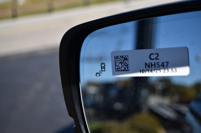 Honda Passport Vehicle Image 10