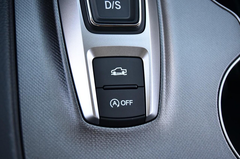 Honda Ridgeline Vehicle Image 23