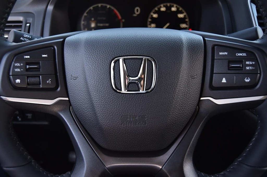 Honda Ridgeline Vehicle Image 24