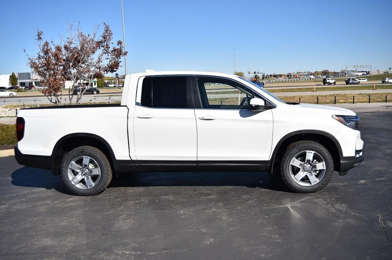 Honda Ridgeline Vehicle Image 05