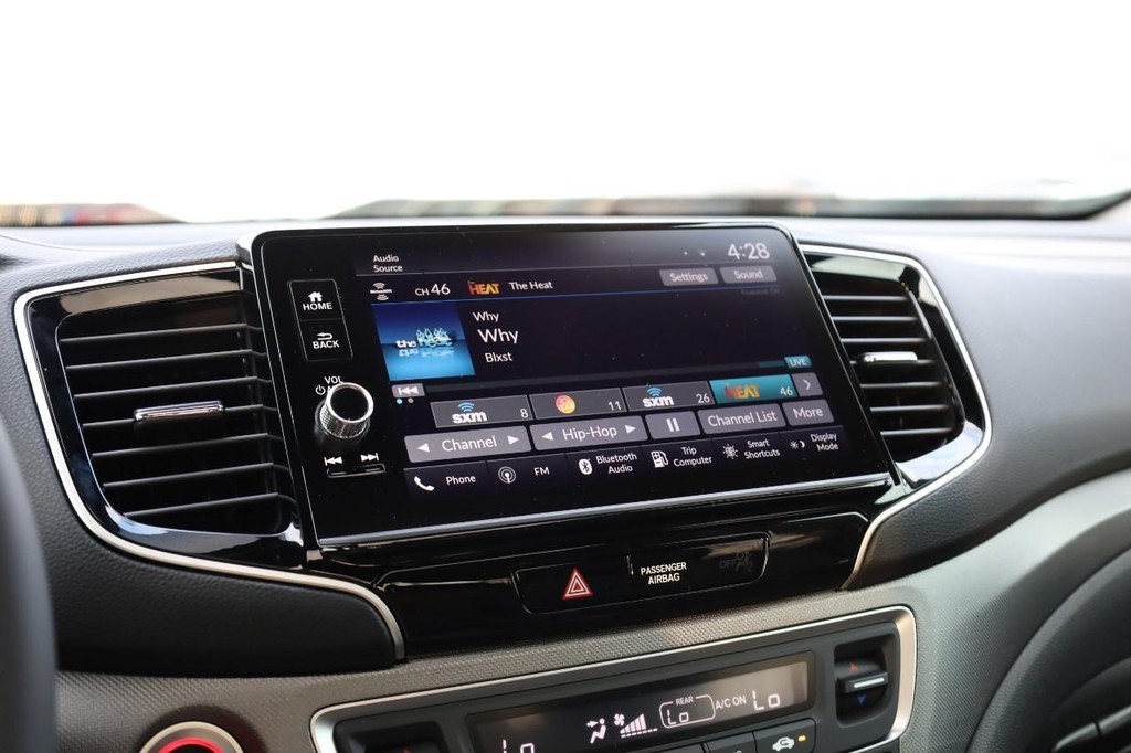 Honda Ridgeline Vehicle Image 11