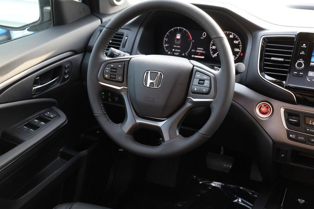 Honda Ridgeline Vehicle Image 23