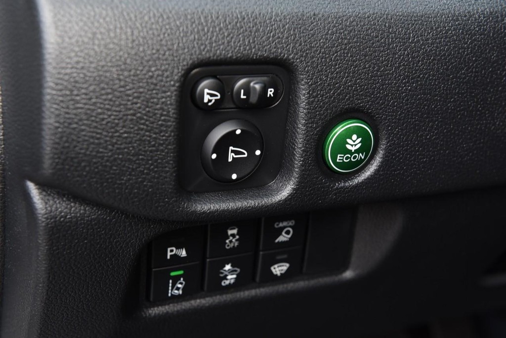 Honda Ridgeline Vehicle Image 13