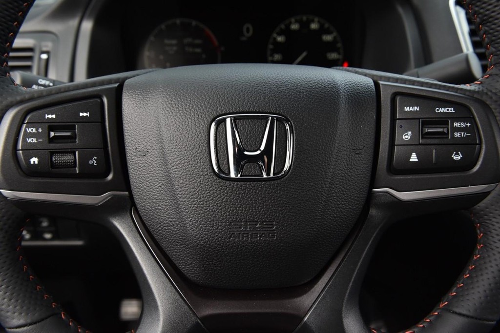 Honda Ridgeline Vehicle Image 24