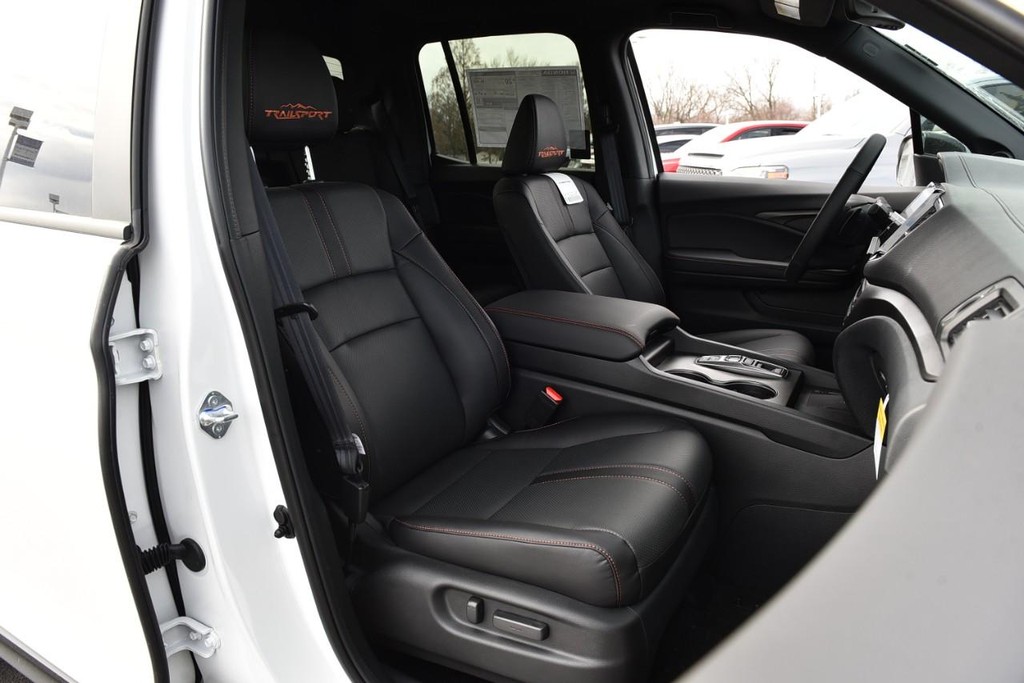 Honda Ridgeline Vehicle Image 26