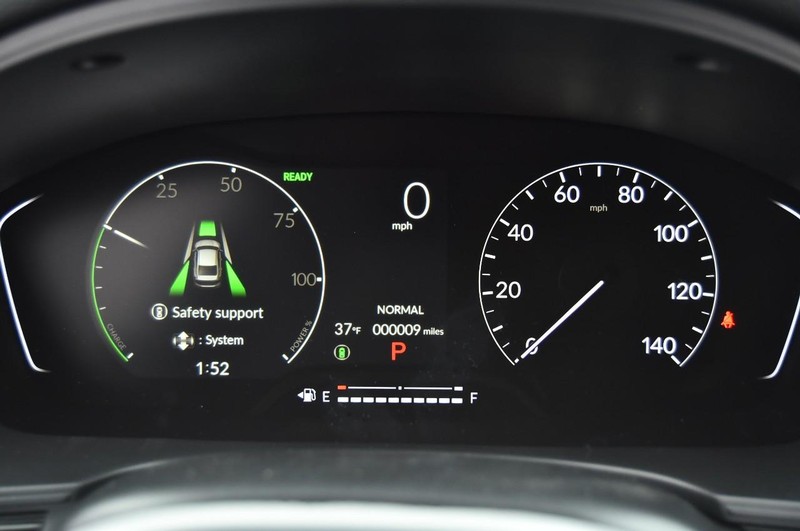 Honda Civic Sedan Hybrid Vehicle Full-screen Gallery Image 12