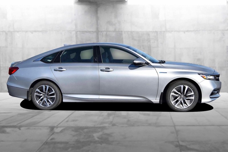 Honda Accord Hybrid Vehicle Full-screen Gallery Image 5