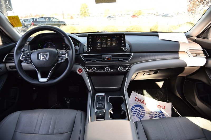 Honda Accord Hybrid Vehicle Full-screen Gallery Image 7