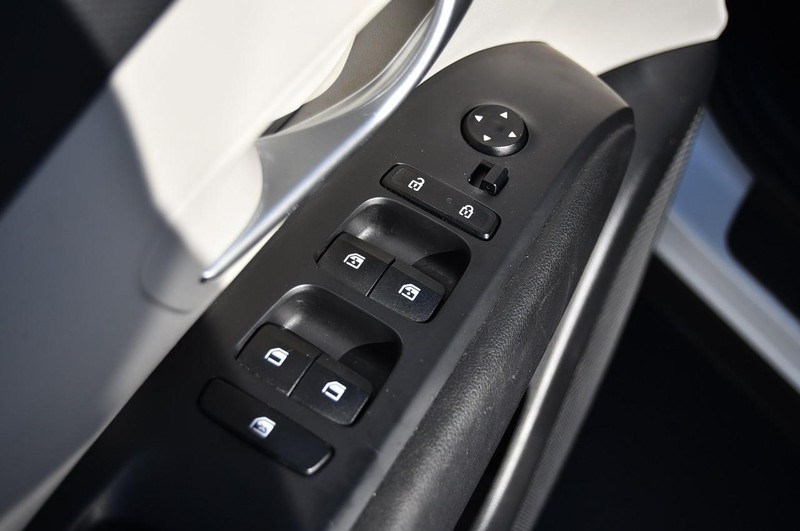 Hyundai Tucson Vehicle Image 08