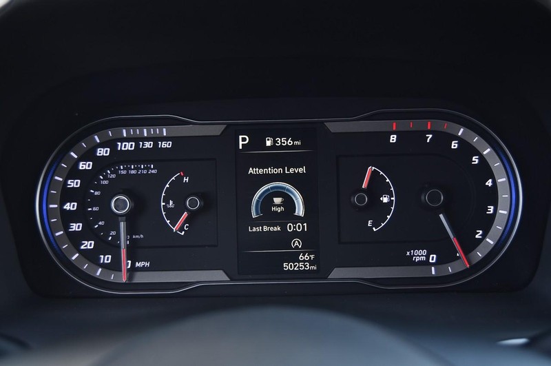 Hyundai Tucson Vehicle Image 11