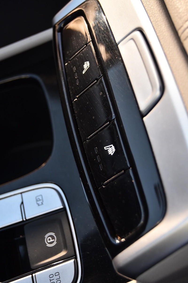 Hyundai Tucson Vehicle Image 17