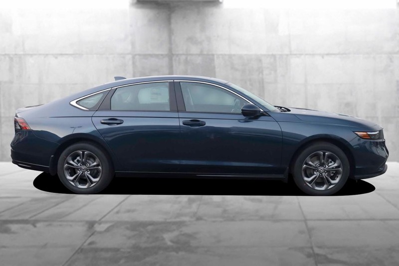 Honda Accord Hybrid Vehicle Image 05